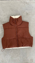 Load image into Gallery viewer, Uptown Puffer Vest // Brown
